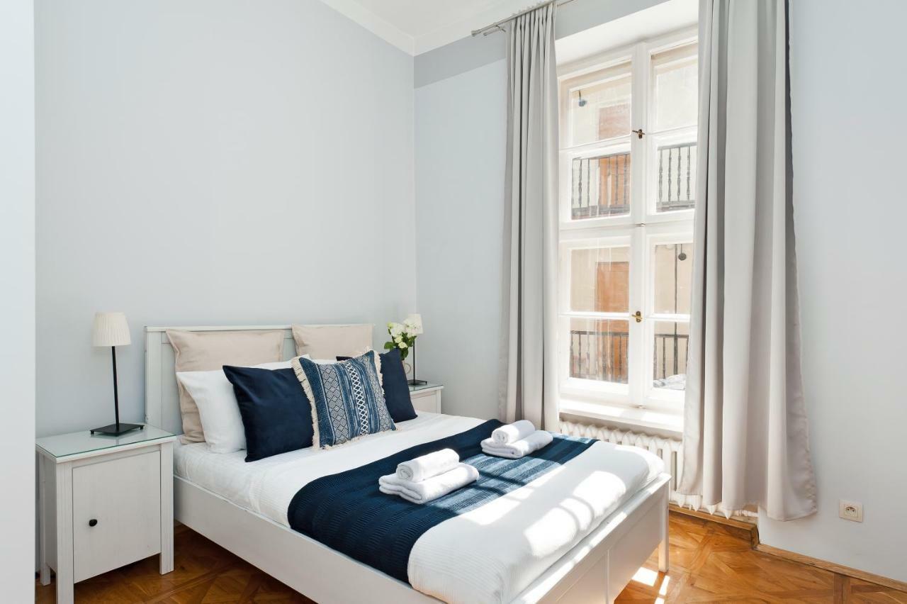 Square Apartment - Loftaffair Kraków Eksteriør billede