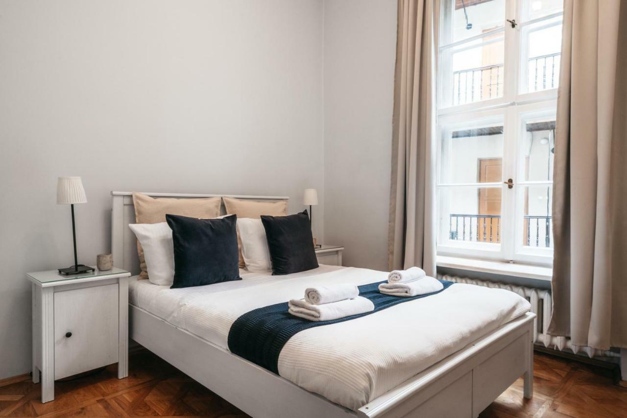 Square Apartment - Loftaffair Kraków Eksteriør billede